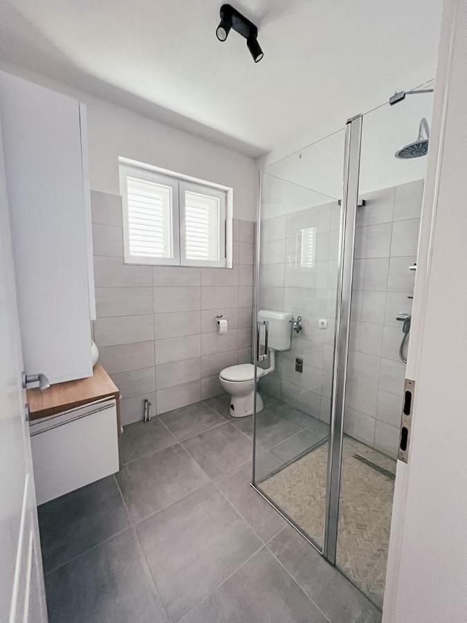 Apartments Happy Sukošan Extérieur photo