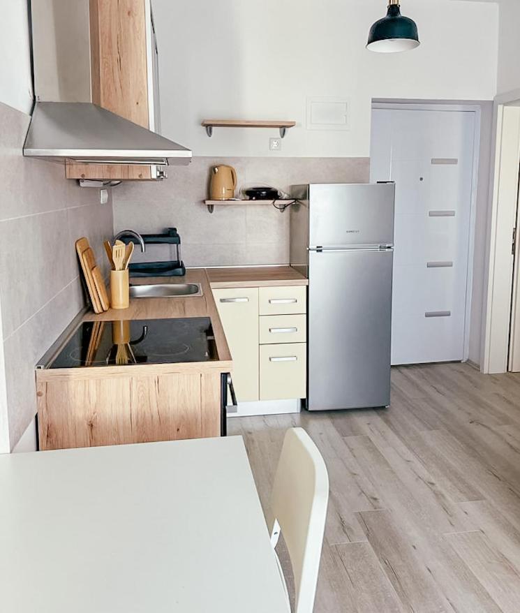 Apartments Happy Sukošan Extérieur photo