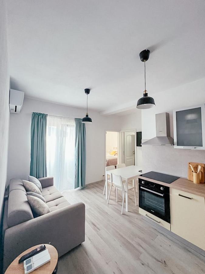 Apartments Happy Sukošan Extérieur photo