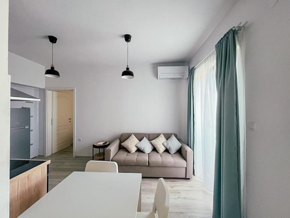 Apartments Happy Sukošan Extérieur photo