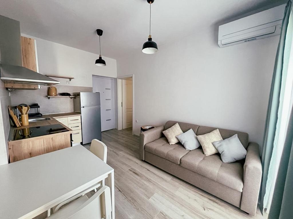 Apartments Happy Sukošan Extérieur photo